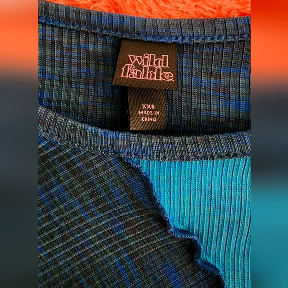 Wild Fable Blue Short Sleeve LettuceTop - Picture 3 of 3